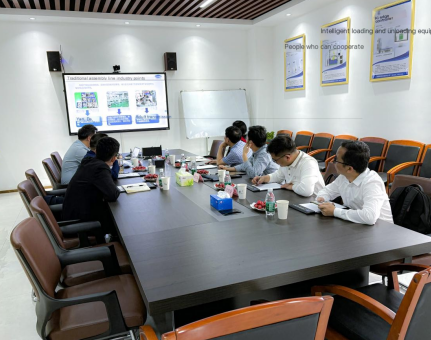 Diamo il benvenuto calorosamente al team di ricerca dall'ufficio del consulente del governo provinciale del Guangdong per condurre ricerche presso Fuwei Intelligence